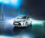 Toyota Yaris Hybrid 2014 года